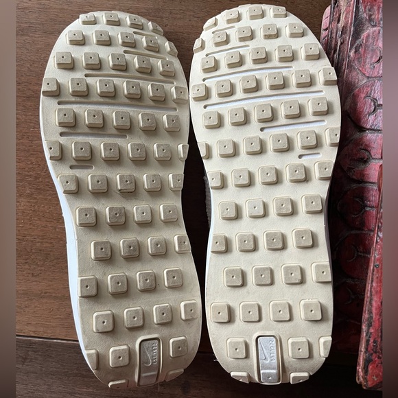 EUC Nike Waffle One Swoosh tennis shoes, off white sneakers, size 8 - Picture 2 of 7